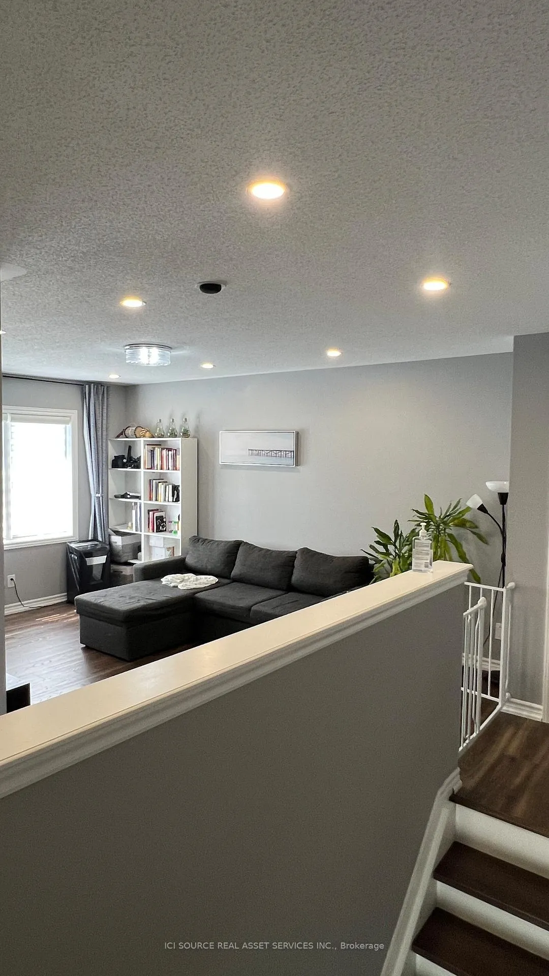 Photo 10 of 330 Sweetclover Way, Ottawa, Avalon West — HOMEH