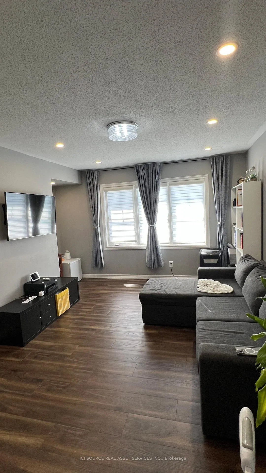 Photo 11 of 330 Sweetclover Way, Ottawa, Avalon West — HOMEH