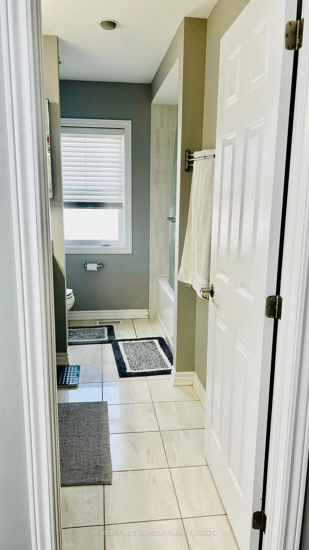Photo 16 of 330 Sweetclover Way, Ottawa, Avalon West — HOMEH