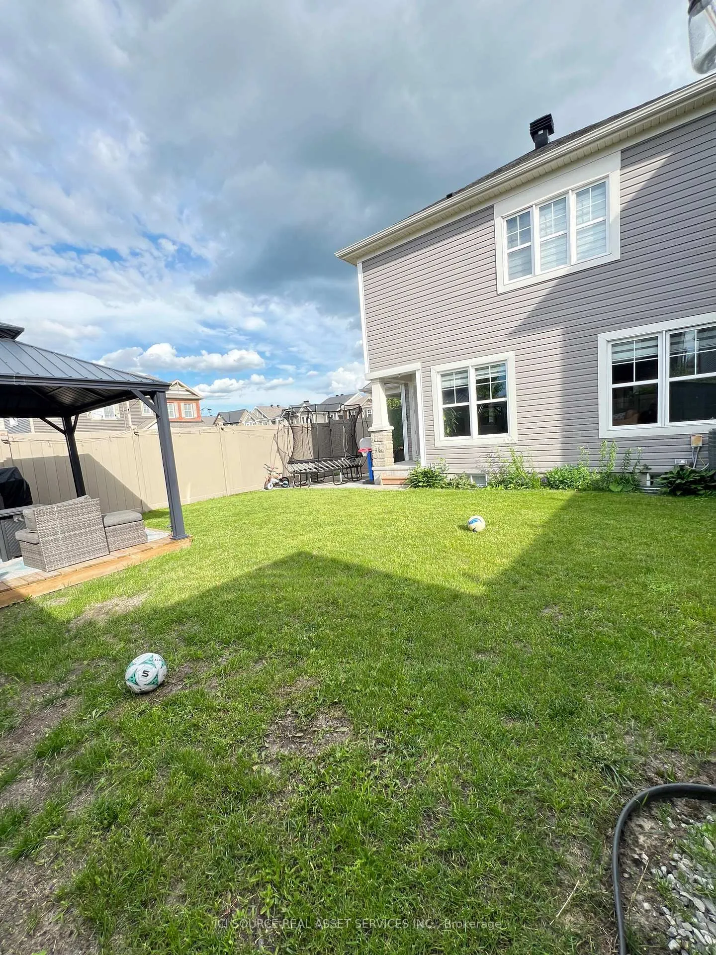 Photo 22 of 330 Sweetclover Way, Ottawa, Avalon West — HOMEH