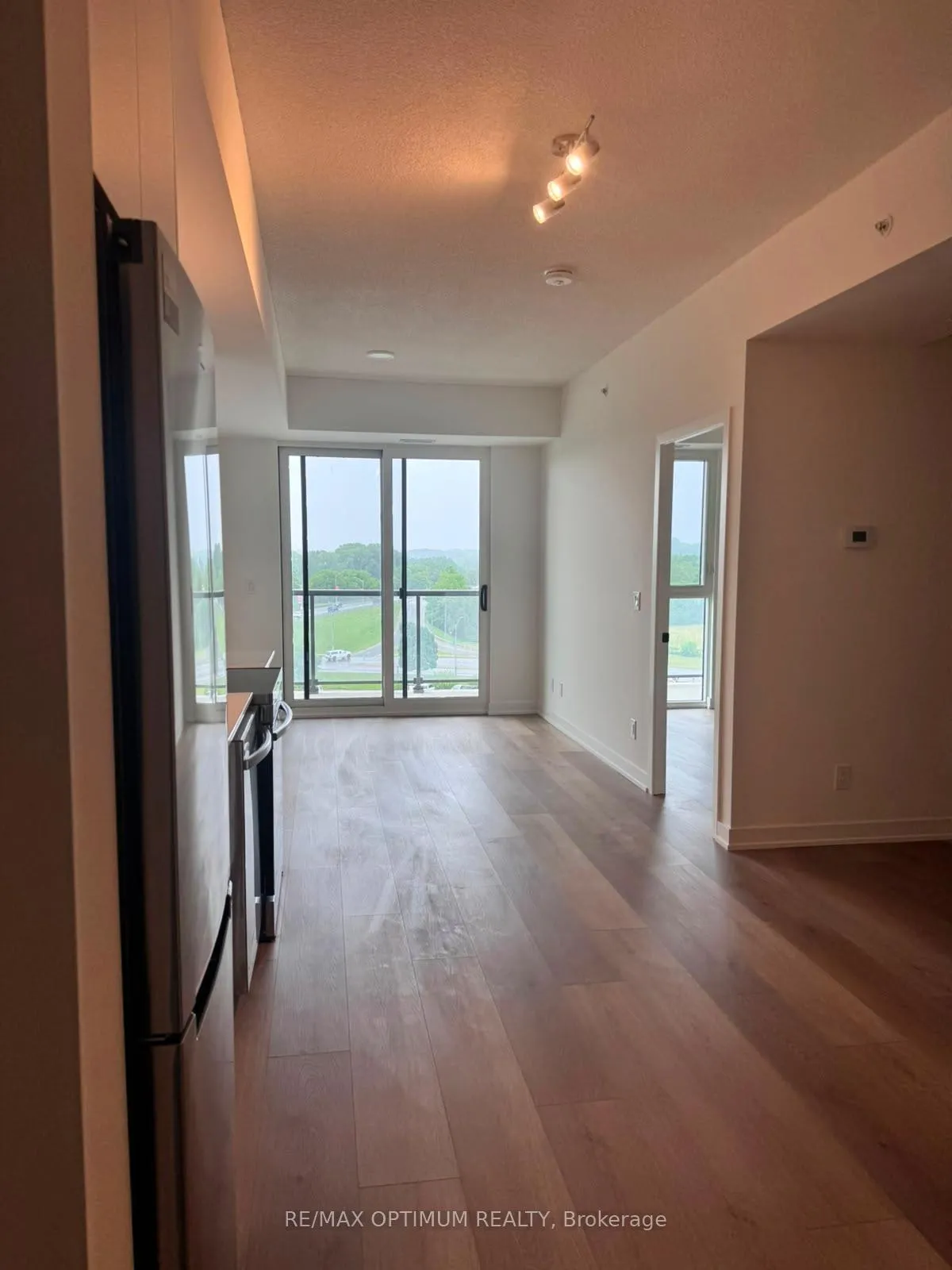 Photo of Unit 711, 33 Erie Avenue
