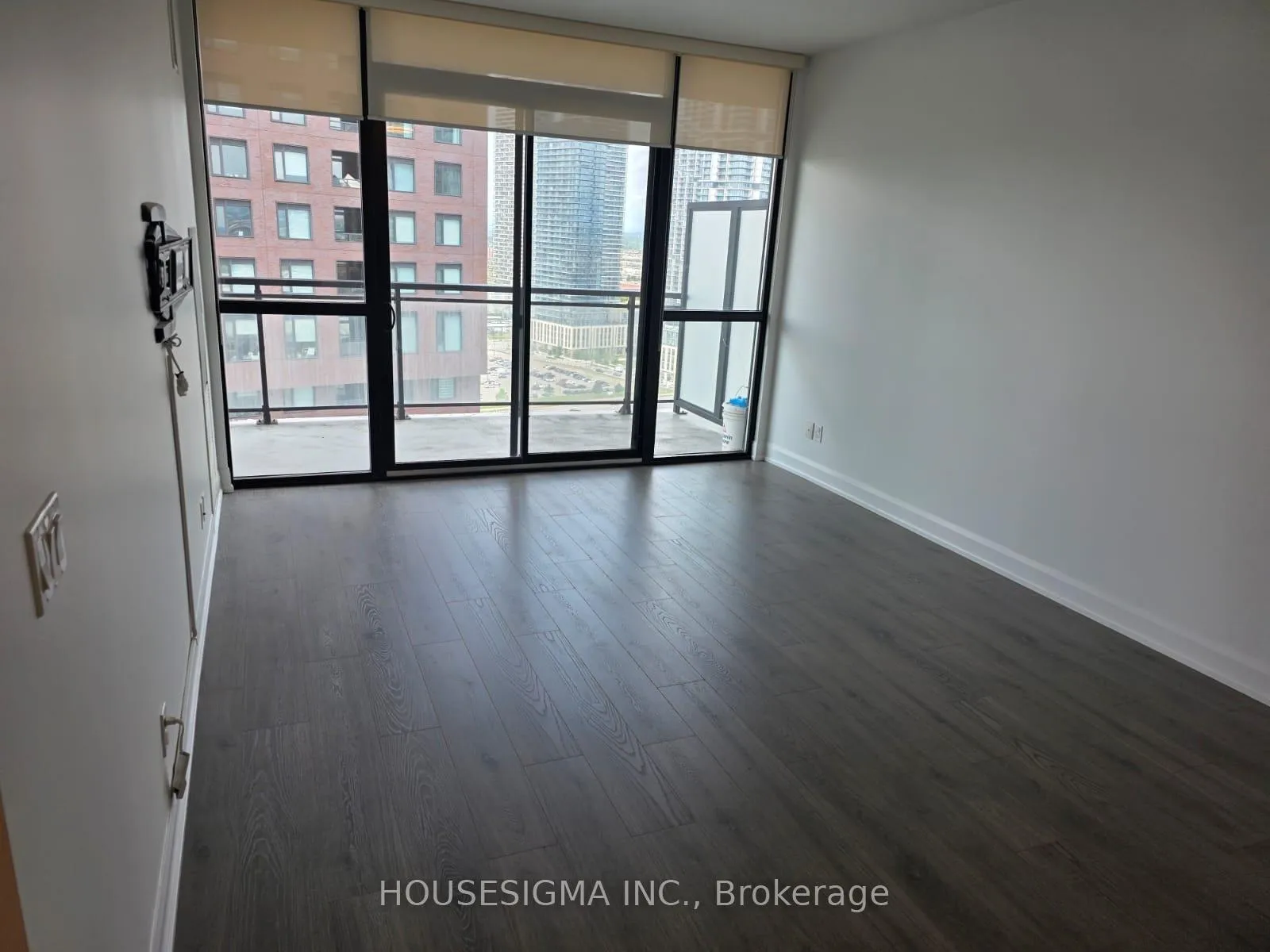 Photo 7 of Unit 2206, 2910 Highway 7 W, Vaughan, Concord — HOMEH