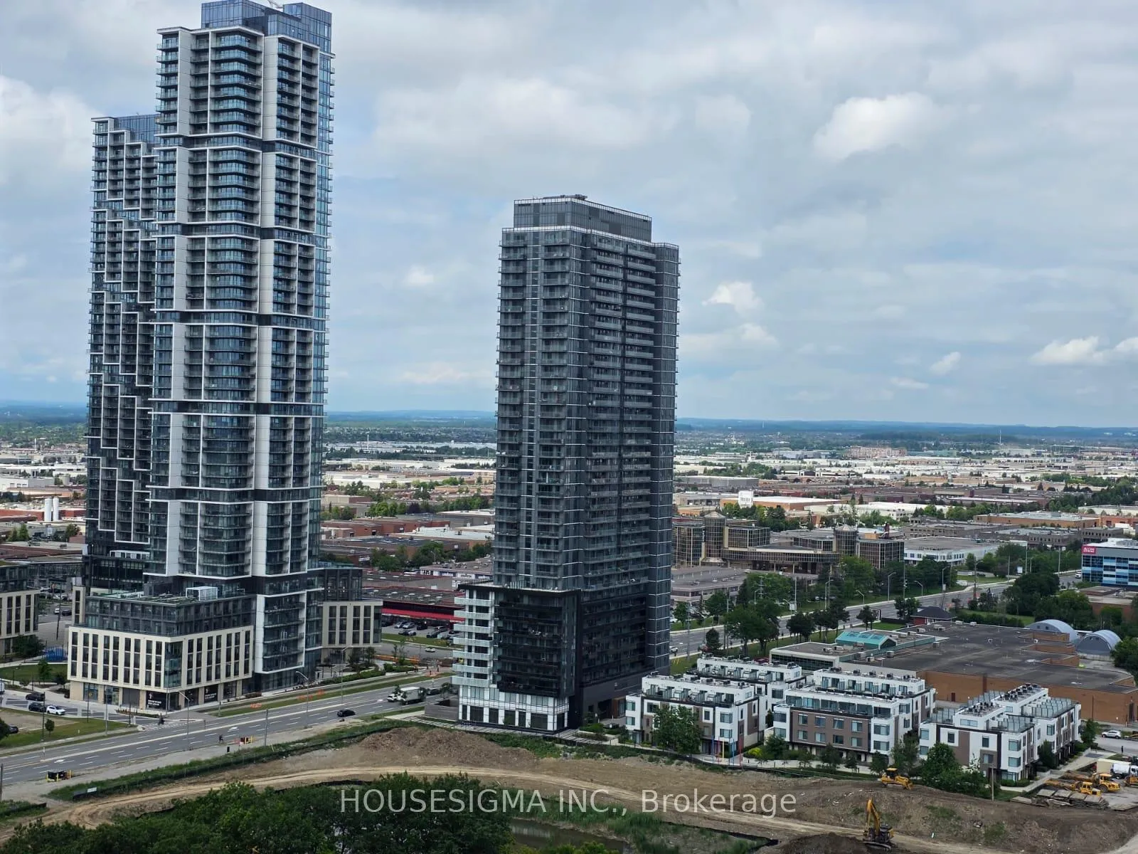 Photo 8 of Unit 2206, 2910 Highway 7 W, Vaughan, Concord — HOMEH