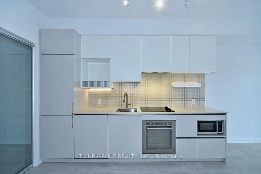 Photo 6 of Unit 605, 950 Portage Parkway, Vaughan, Vaughan Corporate Centre — HOMEH