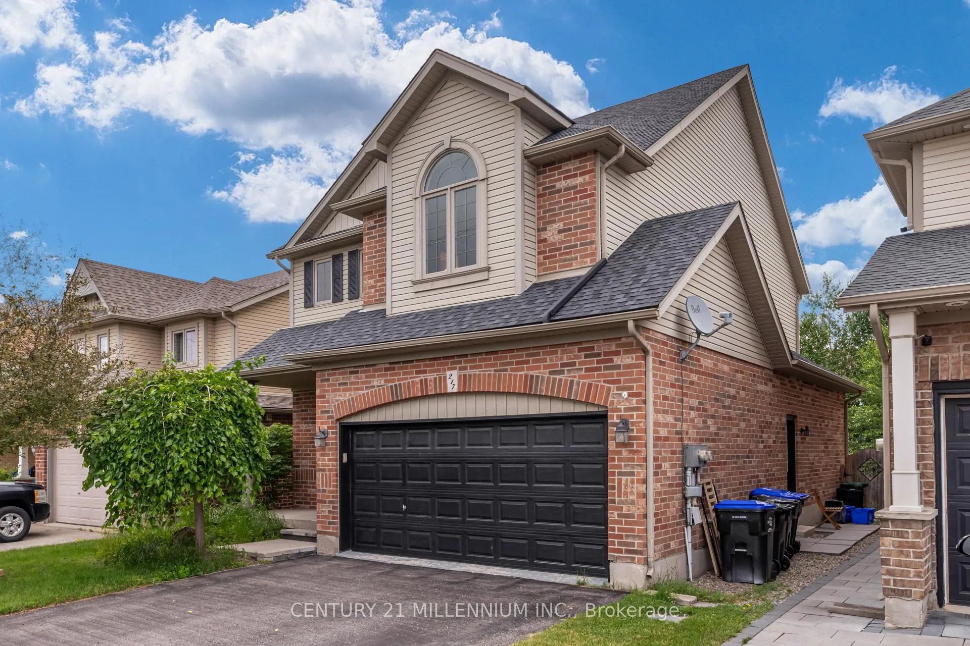 Photo 2 of Unit Upper, 217 King Street S, New Tecumseth, Alliston — HOMEH