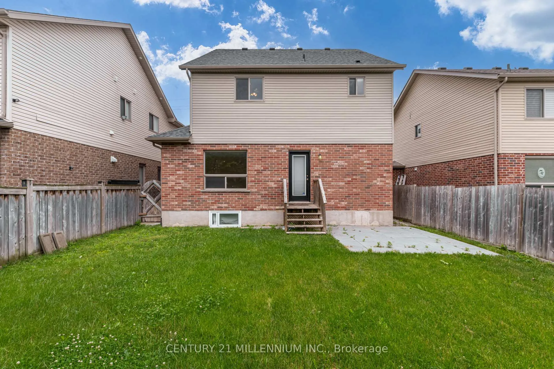Photo 19 of Unit Upper, 217 King Street S, New Tecumseth, Alliston — HOMEH