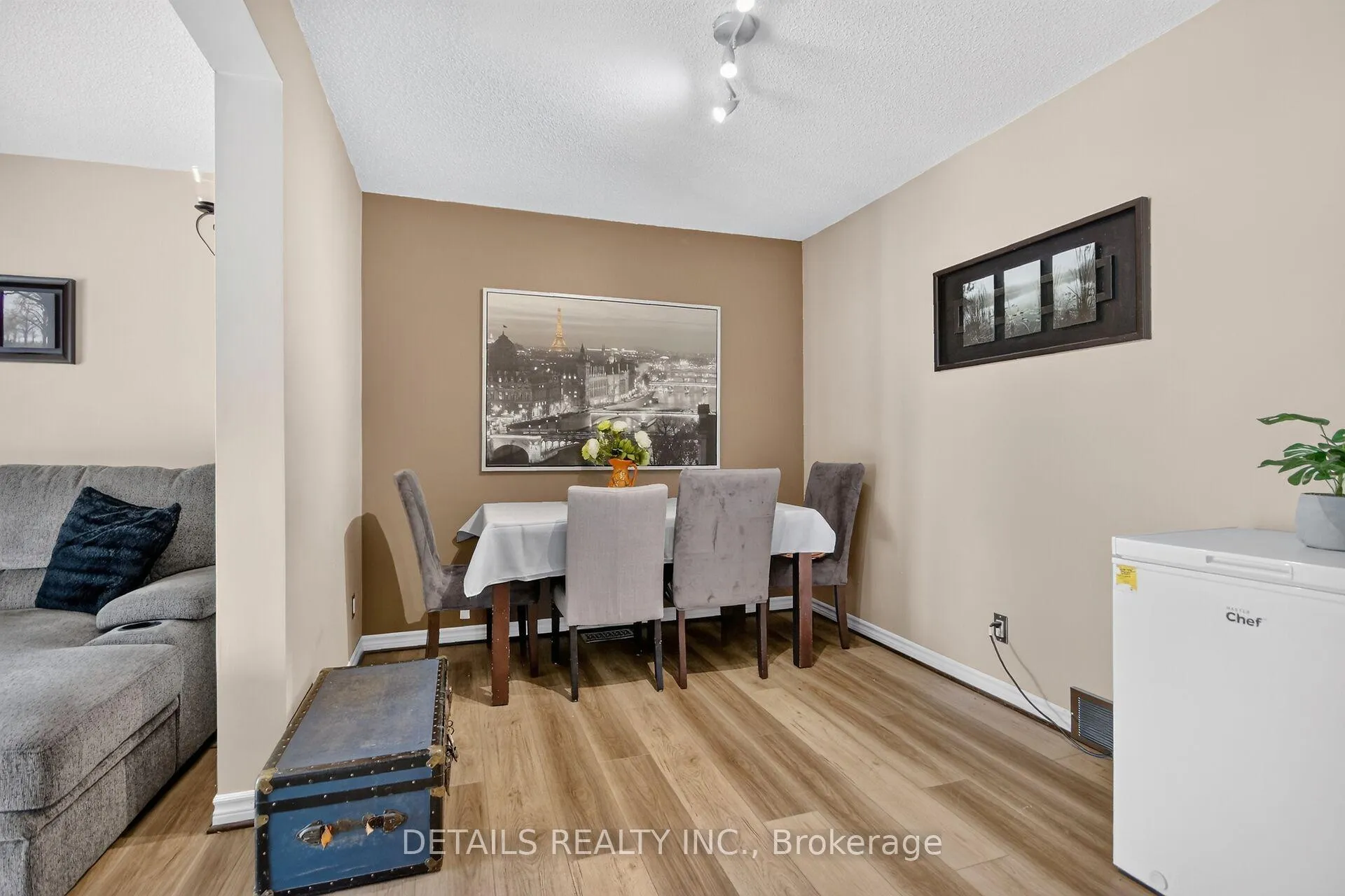 Photo 10 of 1753 Heatherington Road, Ottawa, Heron Gate/Industrial Park — HOMEH