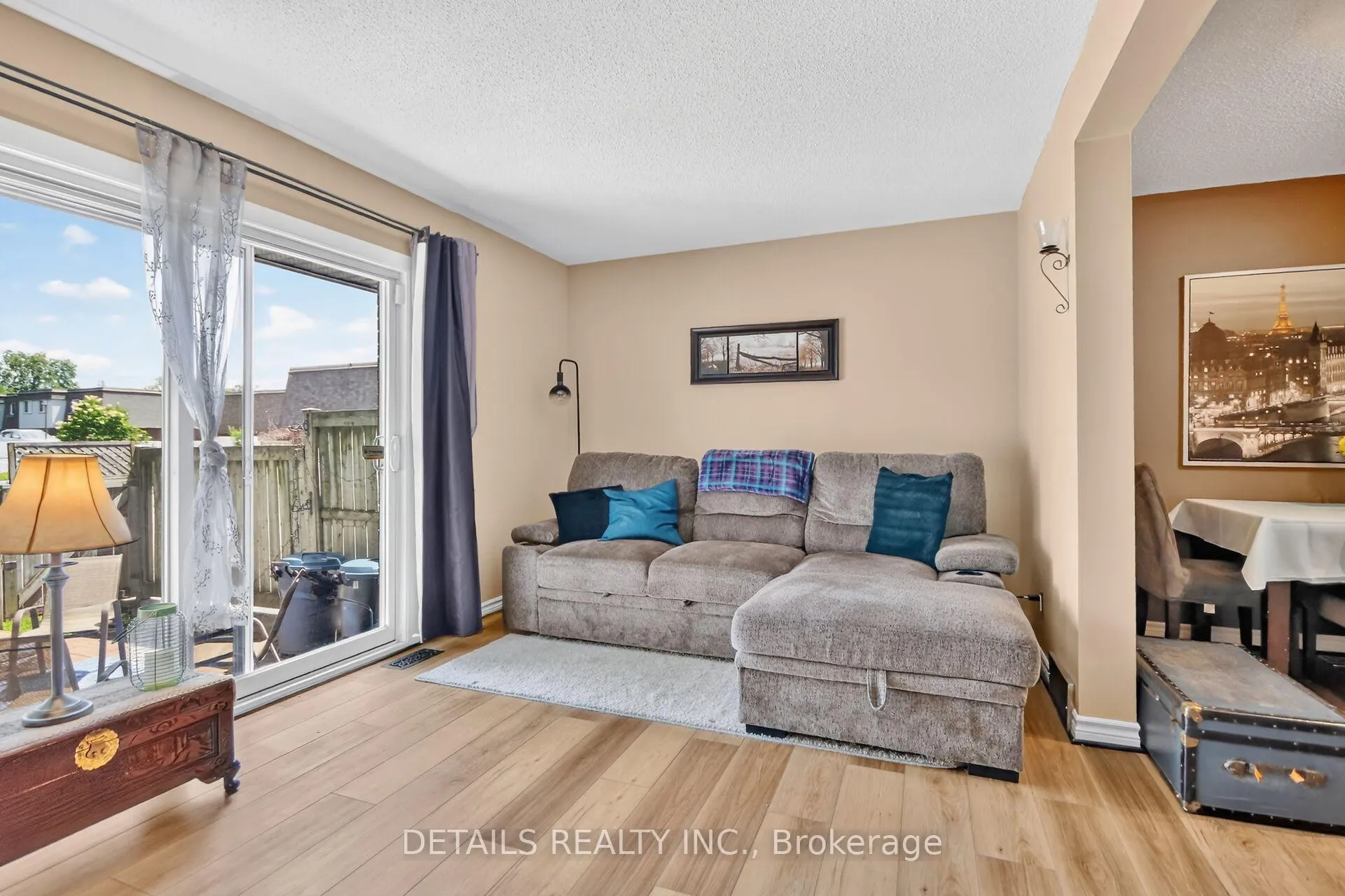 Photo 11 of 1753 Heatherington Road, Ottawa, Heron Gate/Industrial Park — HOMEH