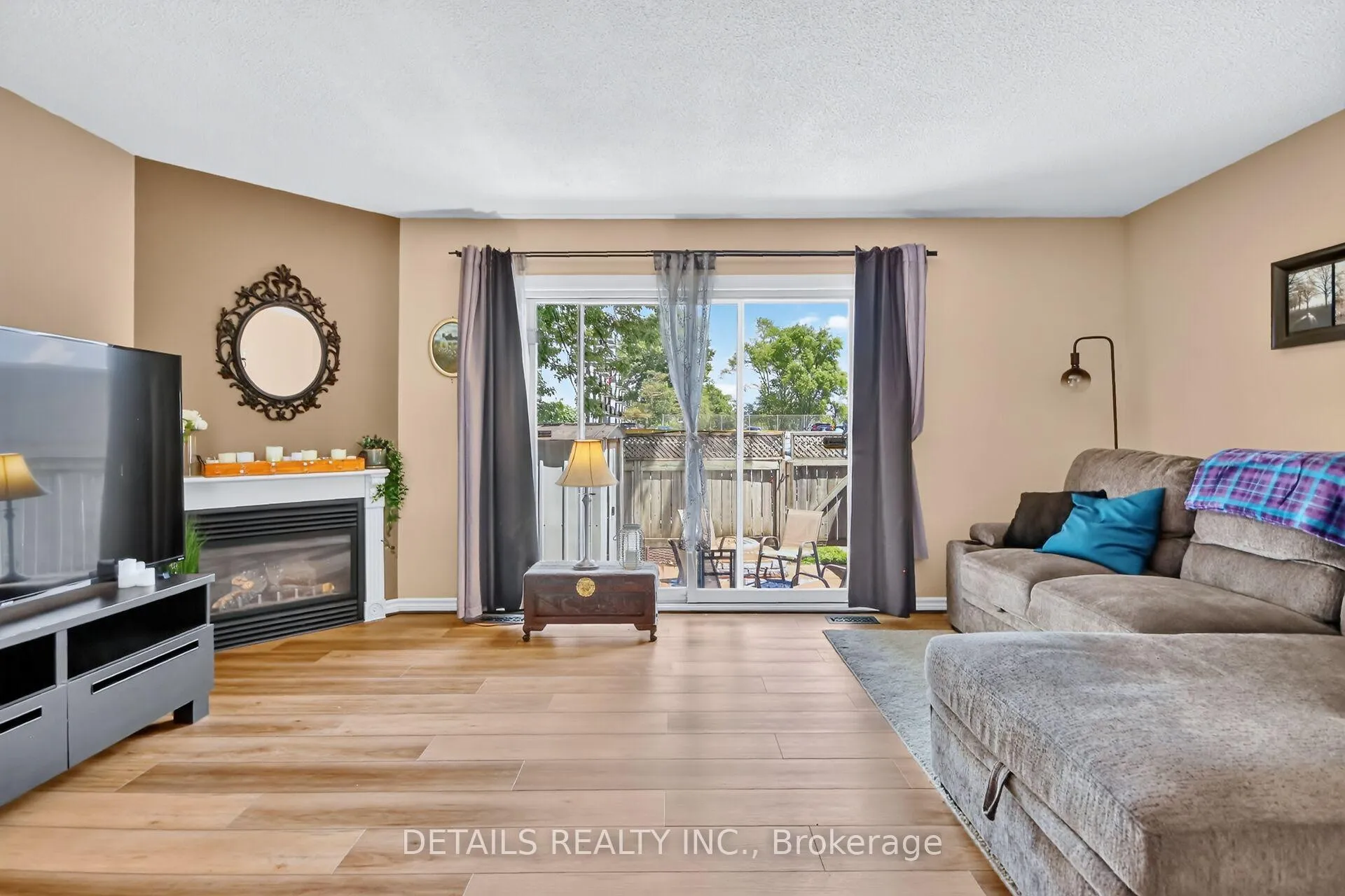 Photo 12 of 1753 Heatherington Road, Ottawa, Heron Gate/Industrial Park — HOMEH