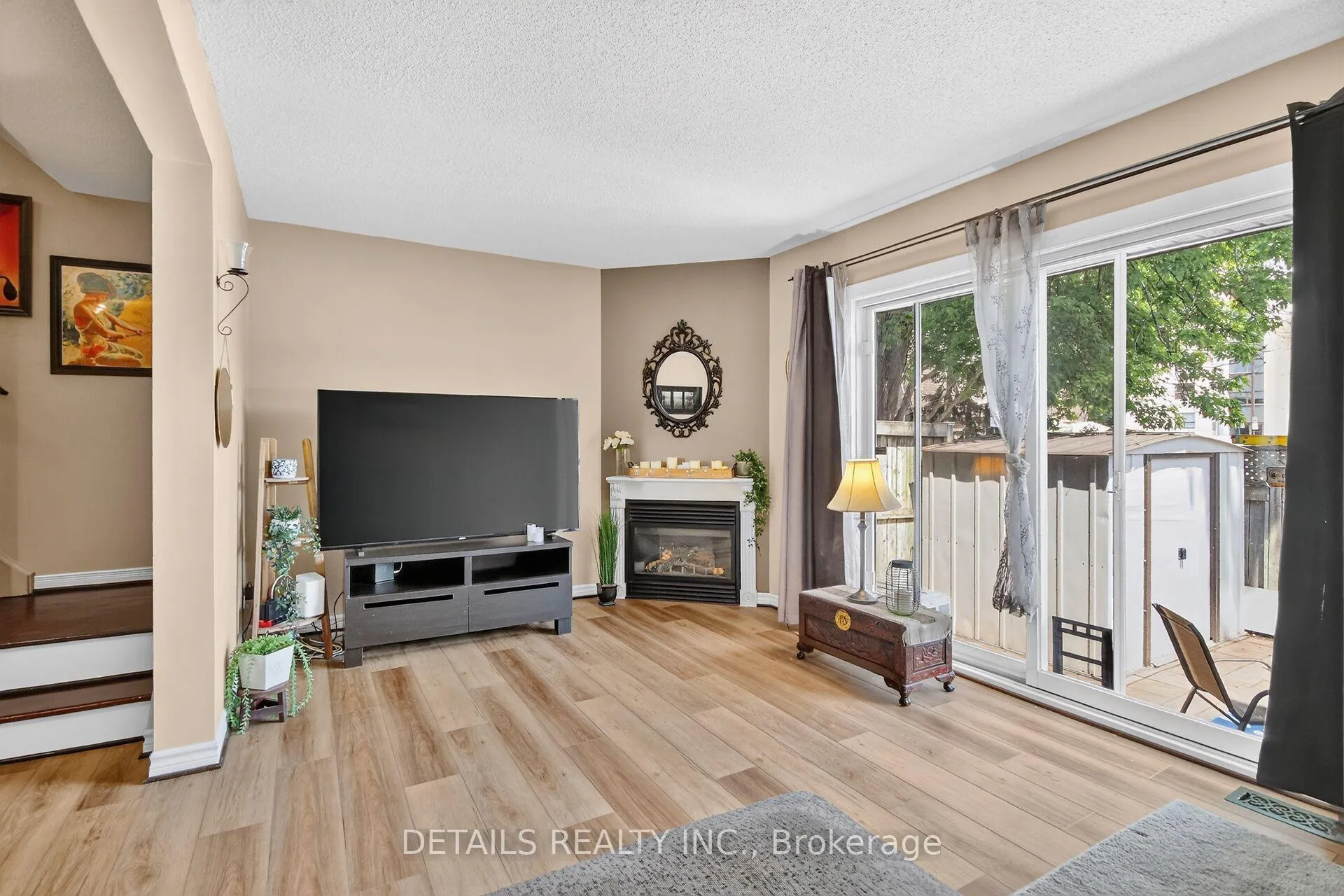 Photo 13 of 1753 Heatherington Road, Ottawa, Heron Gate/Industrial Park — HOMEH