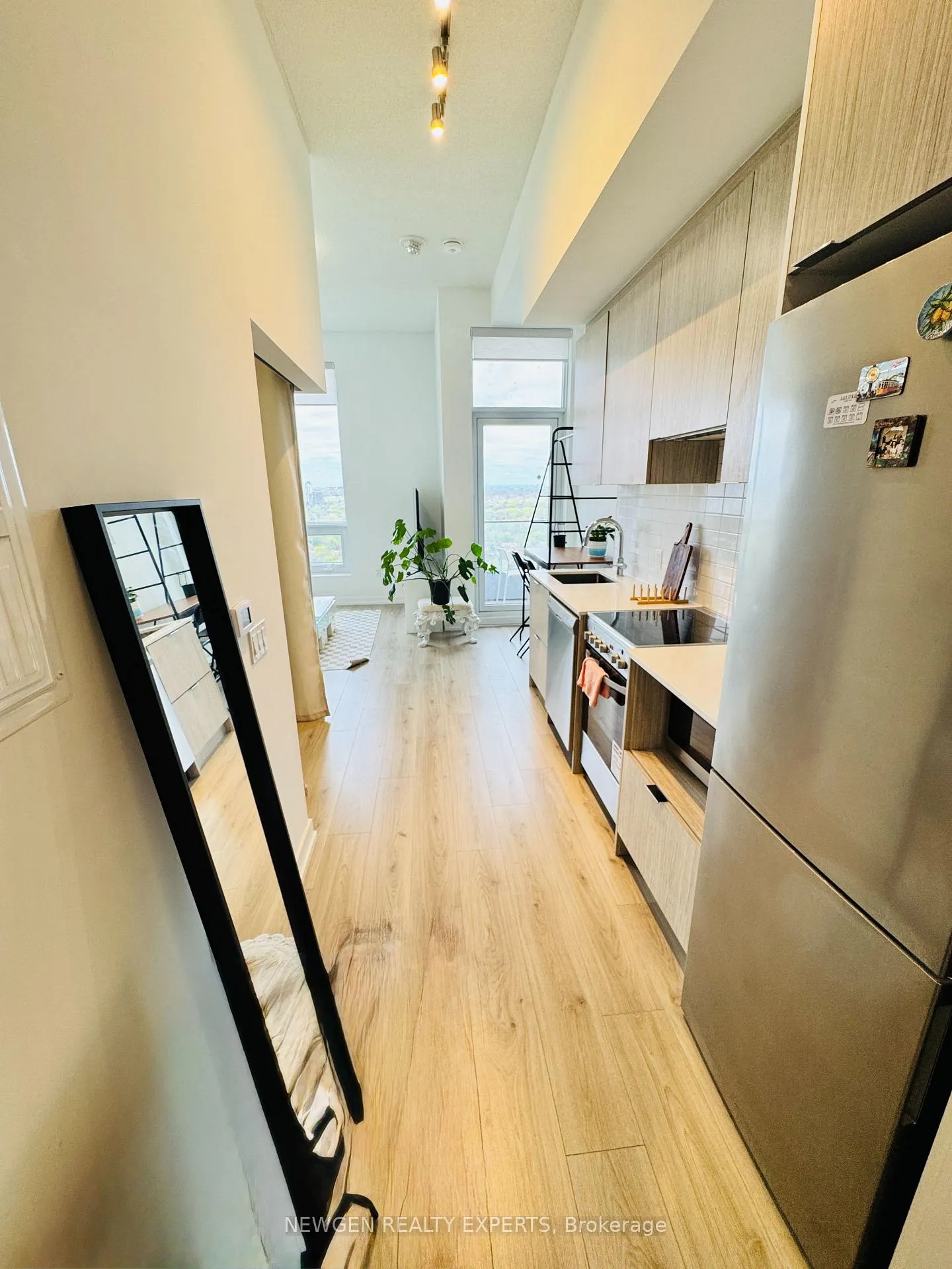Photo 4 of Unit 2807, 395 Bloor Street E, Toronto, Cabbagetown-South St. James Town — HOMEH