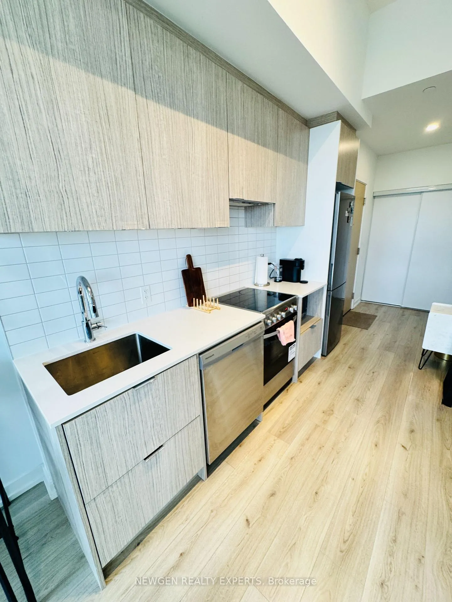 Photo 7 of Unit 2807, 395 Bloor Street E, Toronto, Cabbagetown-South St. James Town — HOMEH