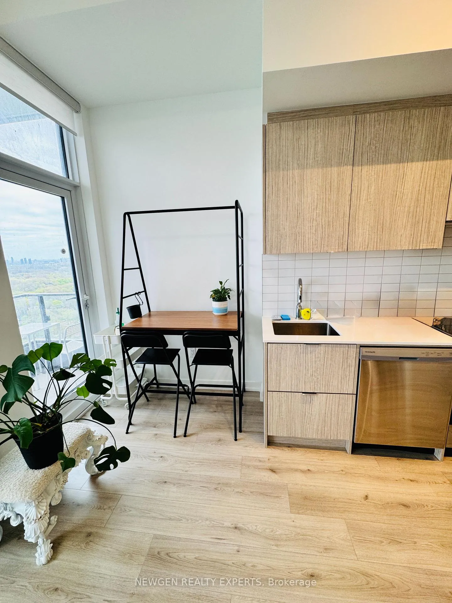 Photo 12 of Unit 2807, 395 Bloor Street E, Toronto, Cabbagetown-South St. James Town — HOMEH