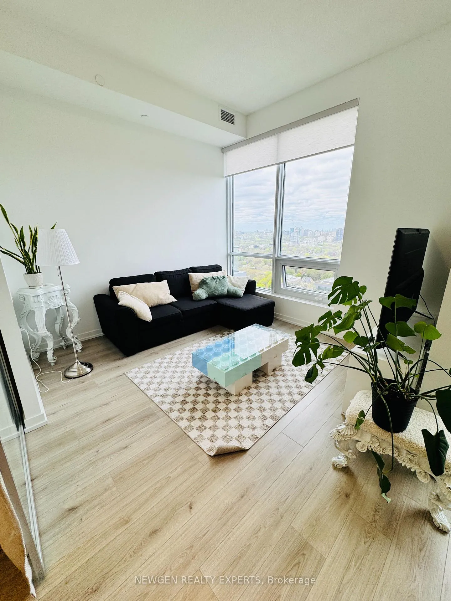 Photo 13 of Unit 2807, 395 Bloor Street E, Toronto, Cabbagetown-South St. James Town — HOMEH