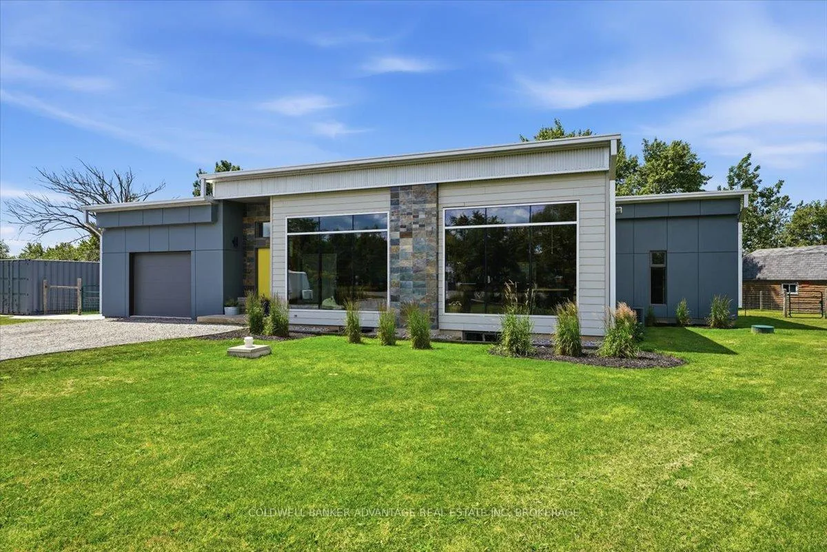 Photo 3 of 817 Doans Ridge Road, Welland, Cooks Mills — HOMEH