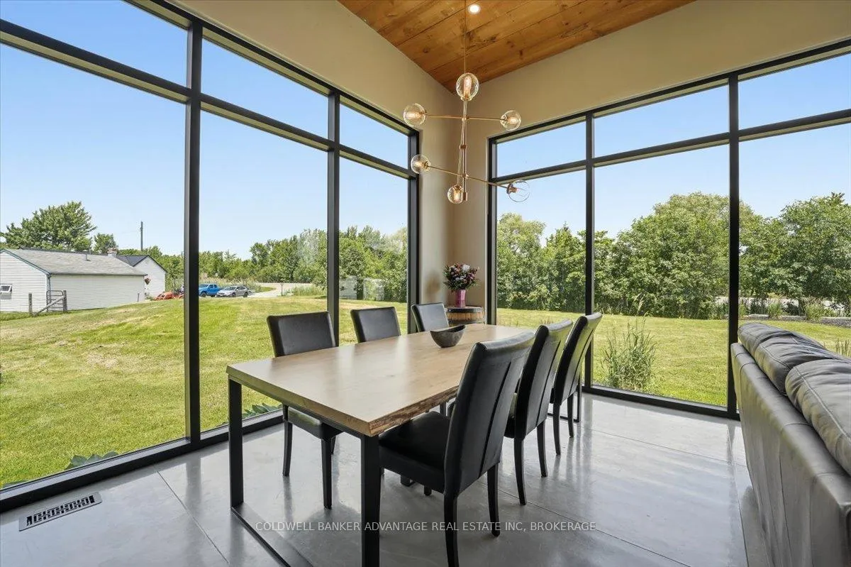 Photo 22 of 817 Doans Ridge Road, Welland, Cooks Mills — HOMEH