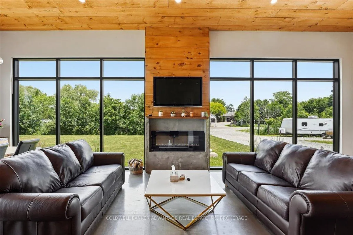 Photo 24 of 817 Doans Ridge Road, Welland, Cooks Mills — HOMEH
