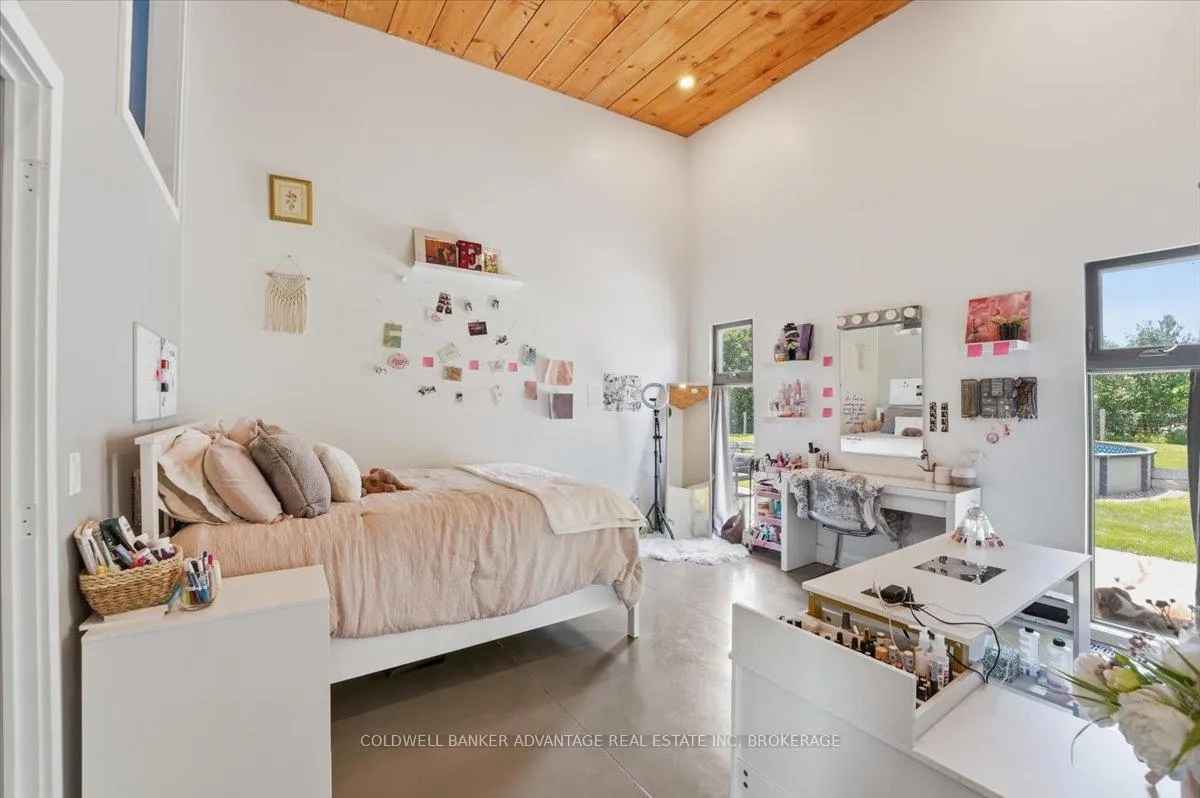 Photo 29 of 817 Doans Ridge Road, Welland, Cooks Mills — HOMEH