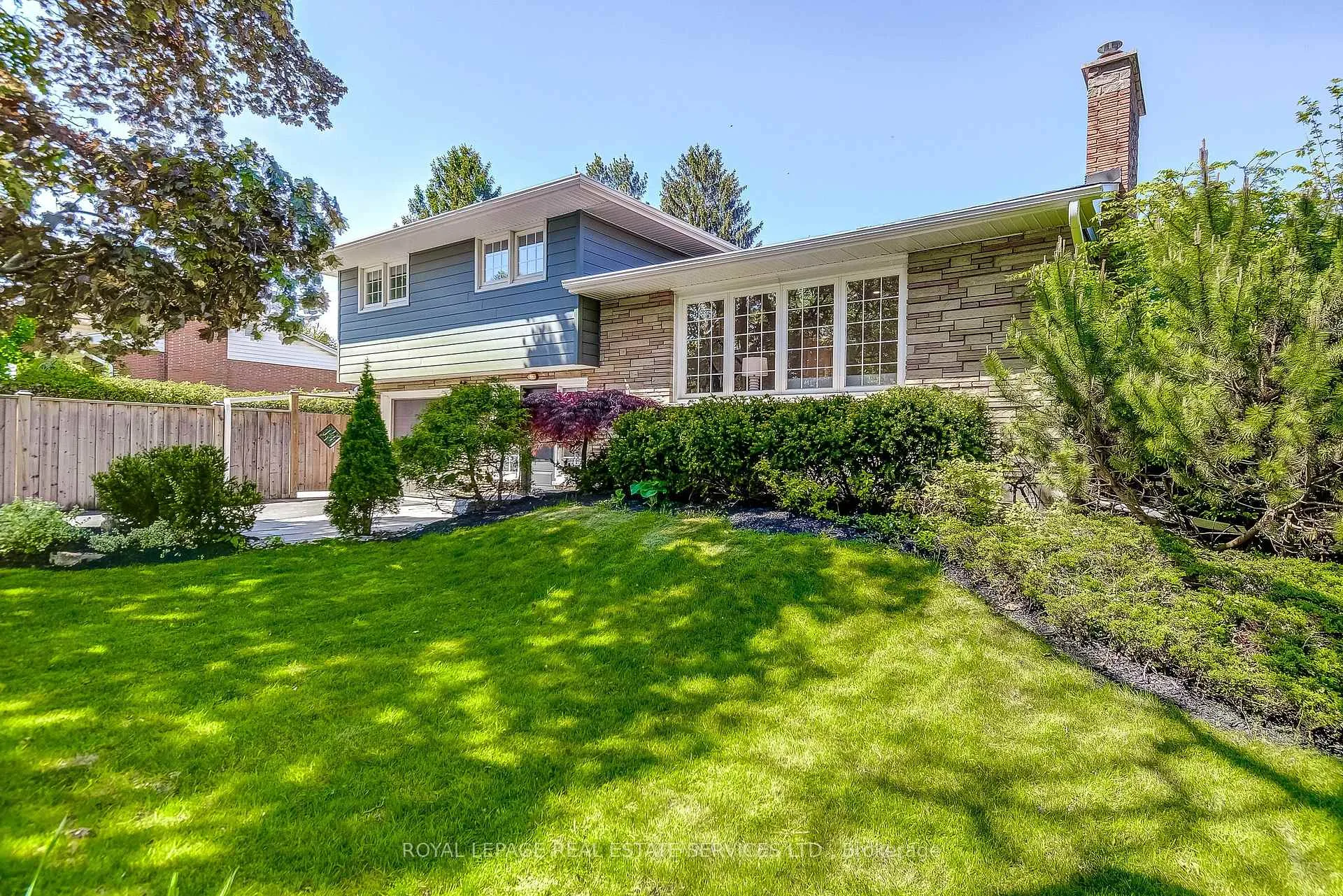 Photo 6 of Unit MAIN, 351 Strathcona Drive, Burlington, Roseland — HOMEH