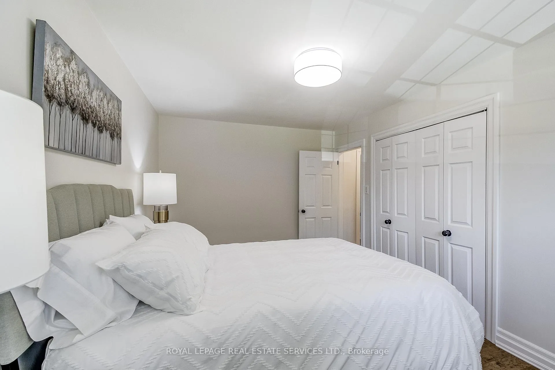 Photo 22 of Unit MAIN, 351 Strathcona Drive, Burlington, Roseland — HOMEH