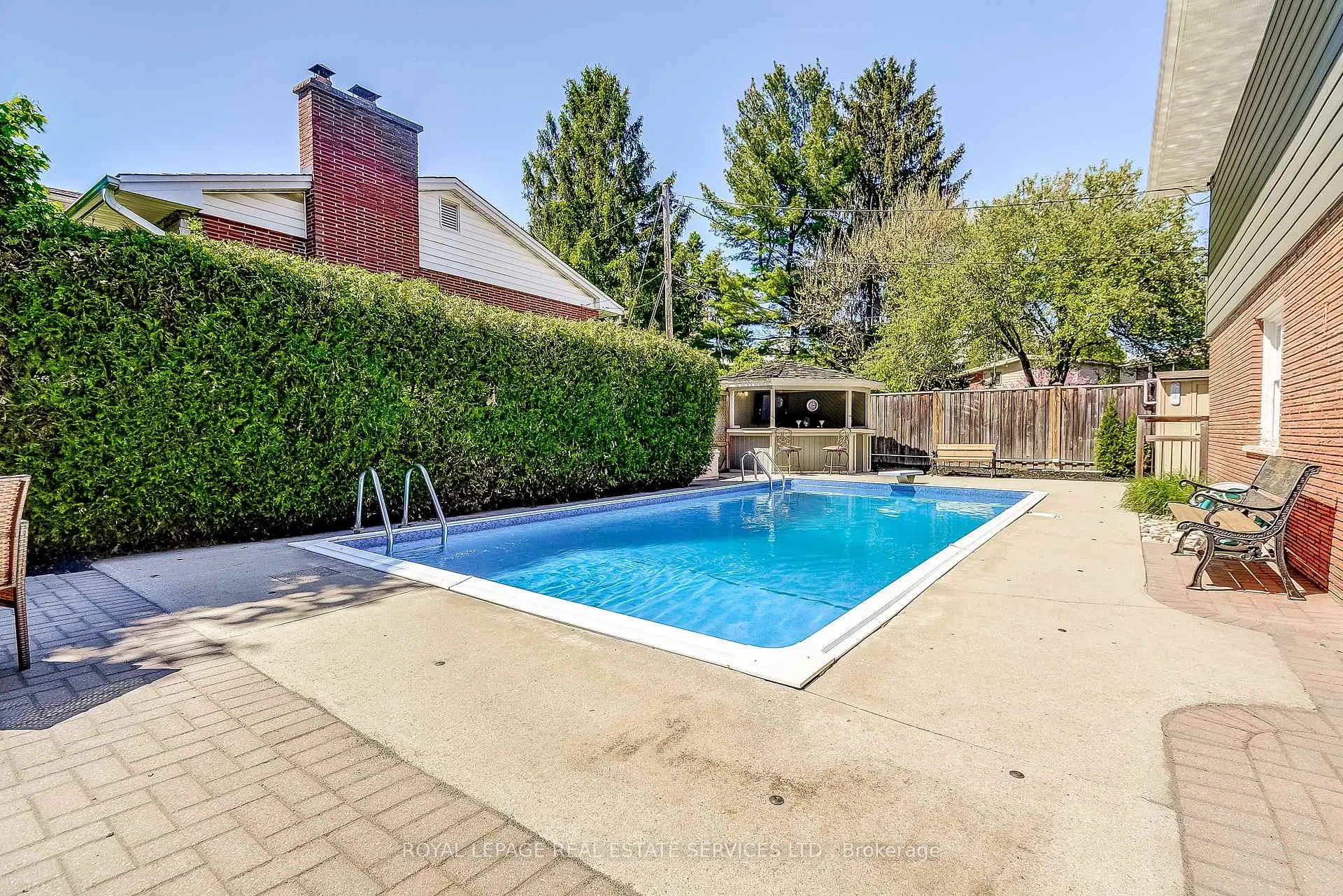 Photo 36 of Unit MAIN, 351 Strathcona Drive, Burlington, Roseland — HOMEH