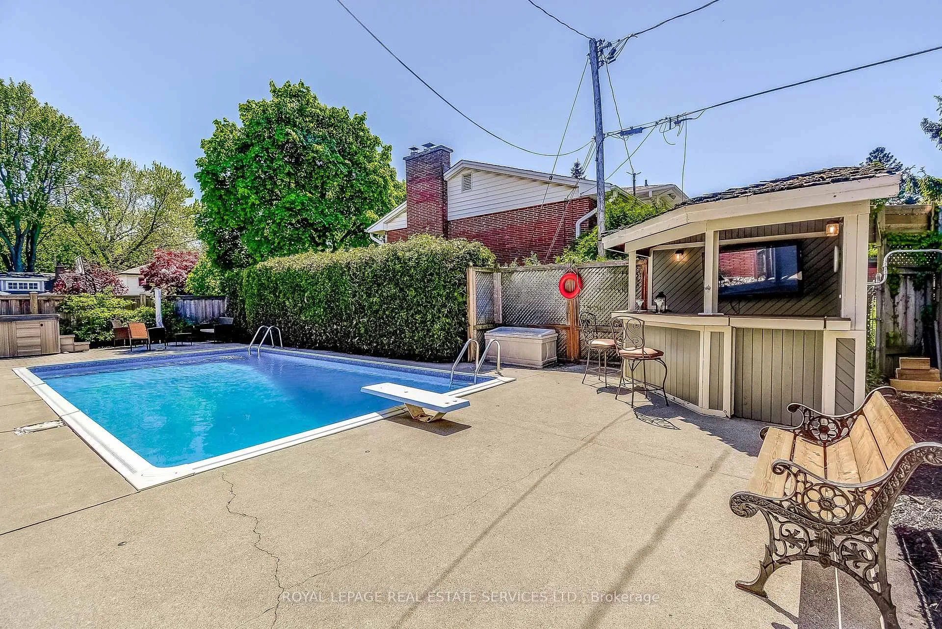 Photo 40 of Unit MAIN, 351 Strathcona Drive, Burlington, Roseland — HOMEH