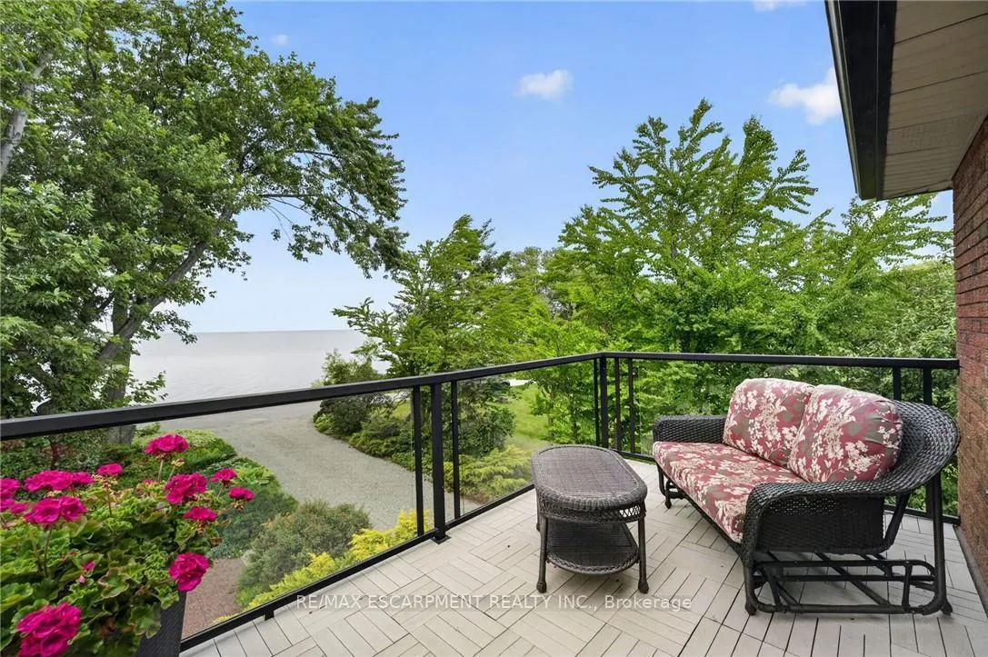 Photo 3 of 3754 Lakeshore Road, Lincoln, Lincoln Lake — HOMEH