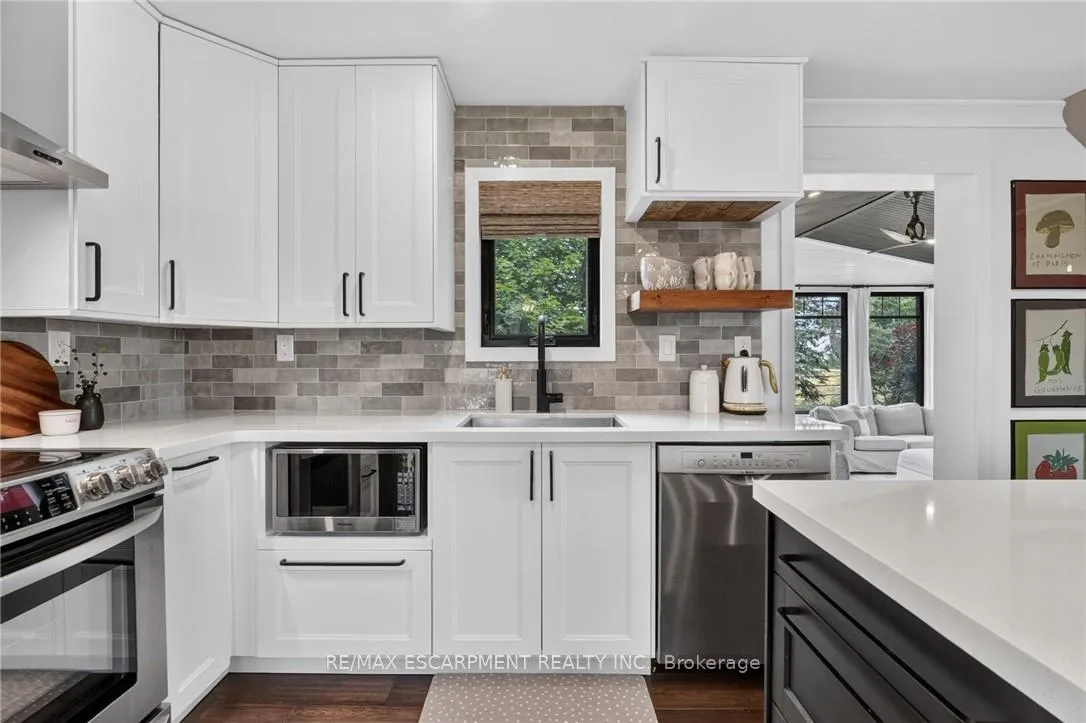 Photo 16 of 3754 Lakeshore Road, Lincoln, Lincoln Lake — HOMEH