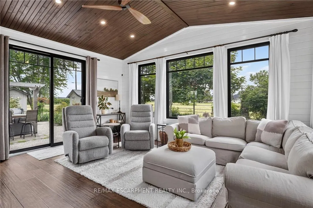Photo 22 of 3754 Lakeshore Road, Lincoln, Lincoln Lake — HOMEH