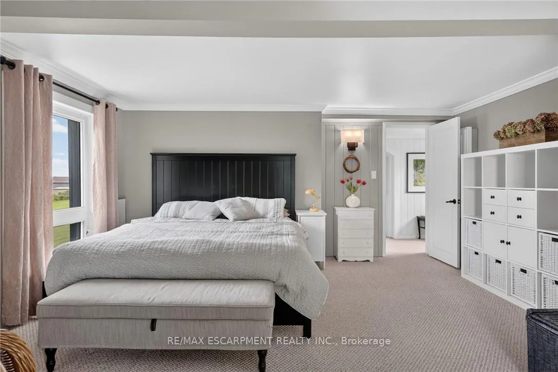 Photo 31 of 3754 Lakeshore Road, Lincoln, Lincoln Lake — HOMEH