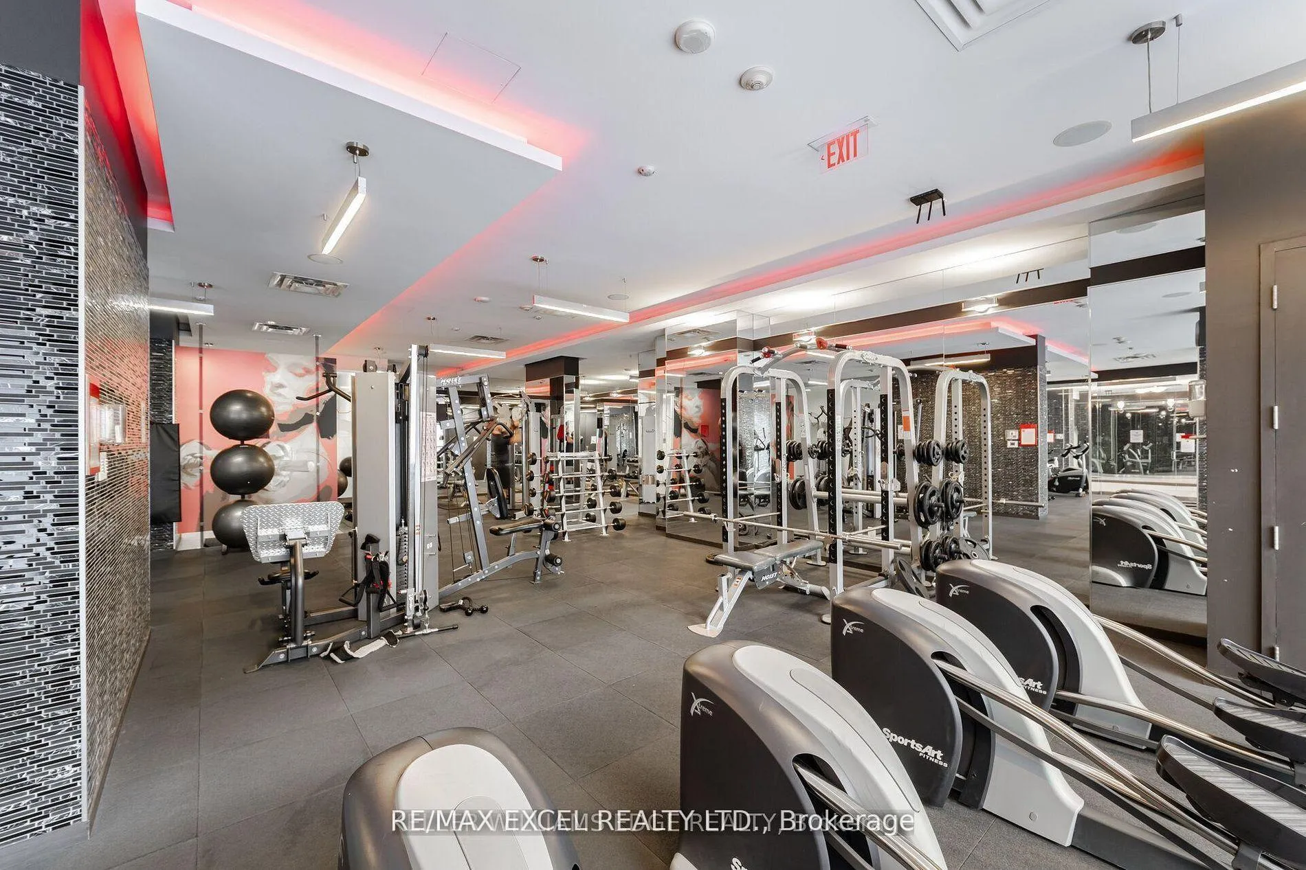 Photo 19 of Unit 728, 560 Front Street W, Toronto, Waterfront Communities — HOMEH
