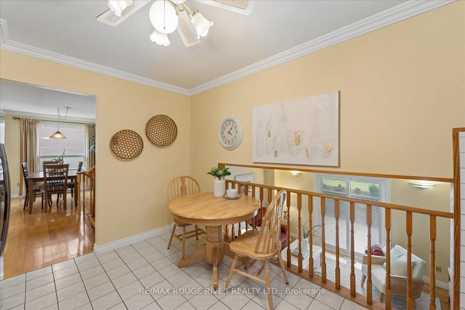 Photo 9 of 807 Red Maple Court, Whitby, Williamsburg — HOMEH