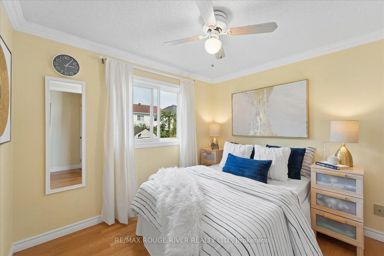 Photo 13 of 807 Red Maple Court, Whitby, Williamsburg — HOMEH