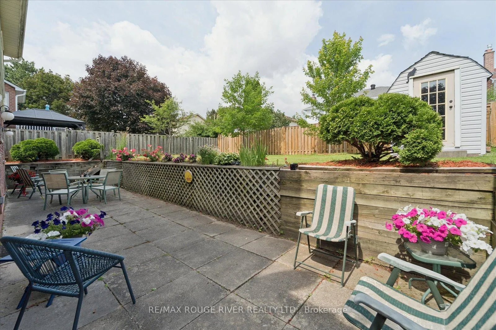 Photo 19 of 807 Red Maple Court, Whitby, Williamsburg — HOMEH