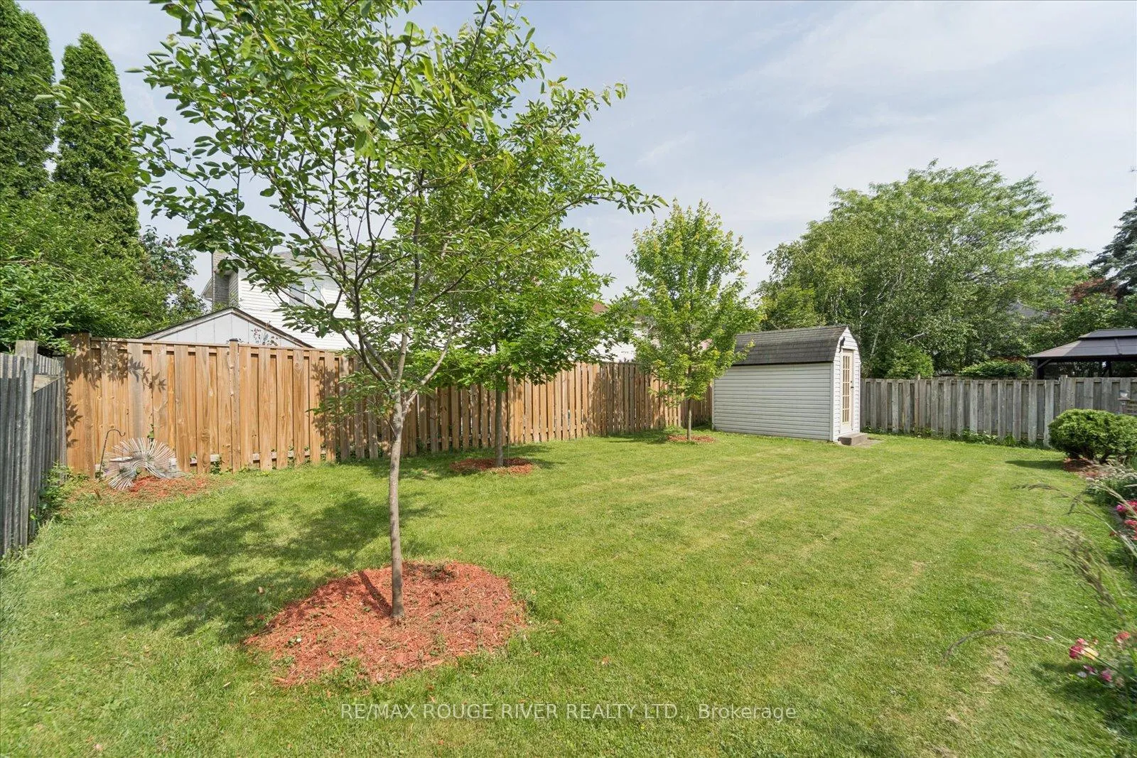 Photo 20 of 807 Red Maple Court, Whitby, Williamsburg — HOMEH