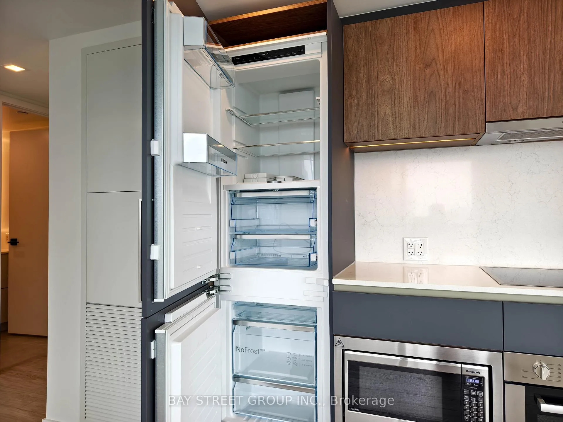 Photo 11 of Unit 2409, 609 Sherbourne Street, Toronto, North St. James Town — HOMEH