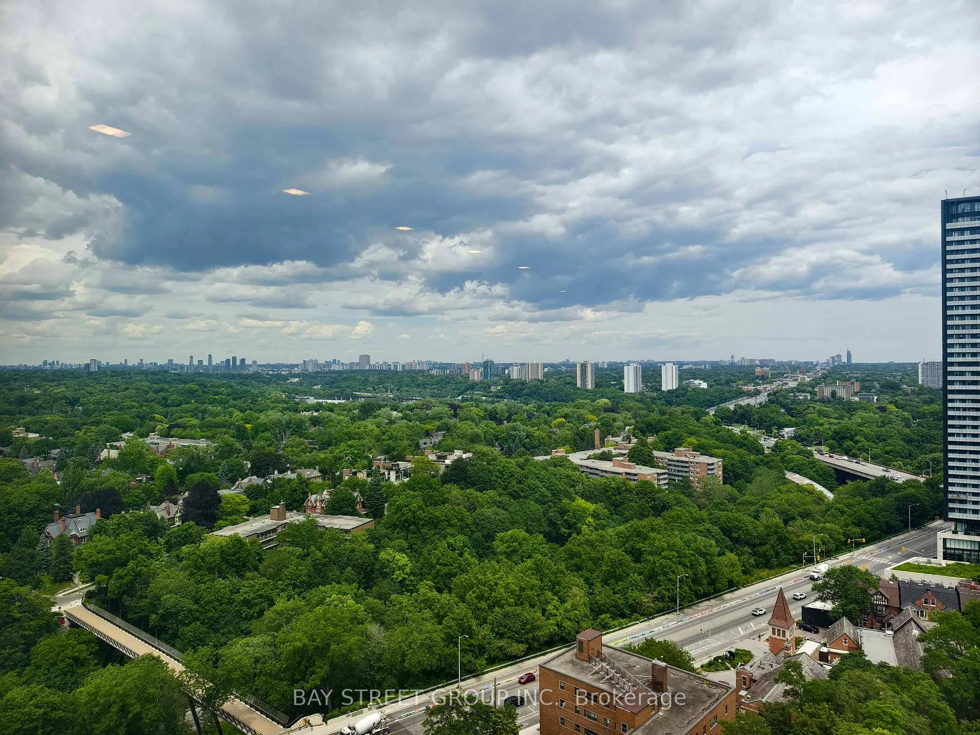 Photo 19 of Unit 2409, 609 Sherbourne Street, Toronto, North St. James Town — HOMEH