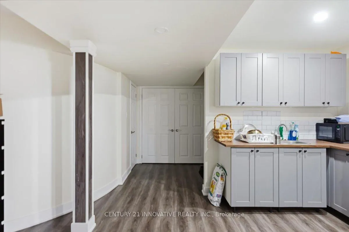 Photo 37 of 13 Royal West Dr, Brampton, Credit Valley — HOMEH
