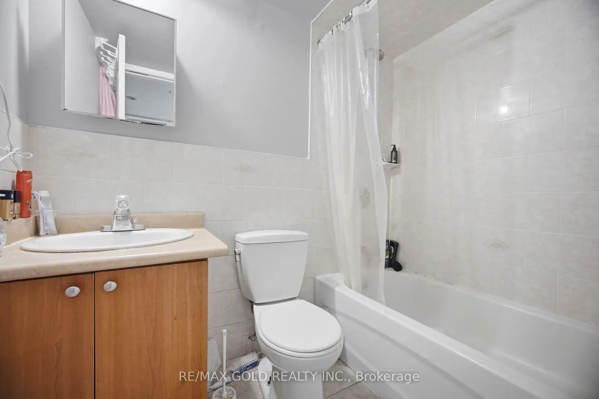 Photo 44 of 23 Millsborough Road, Brampton, Bram East — HOMEH