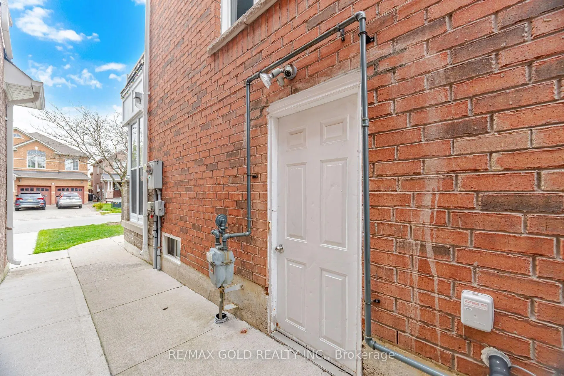 Photo 45 of 23 Millsborough Road, Brampton, Bram East — HOMEH