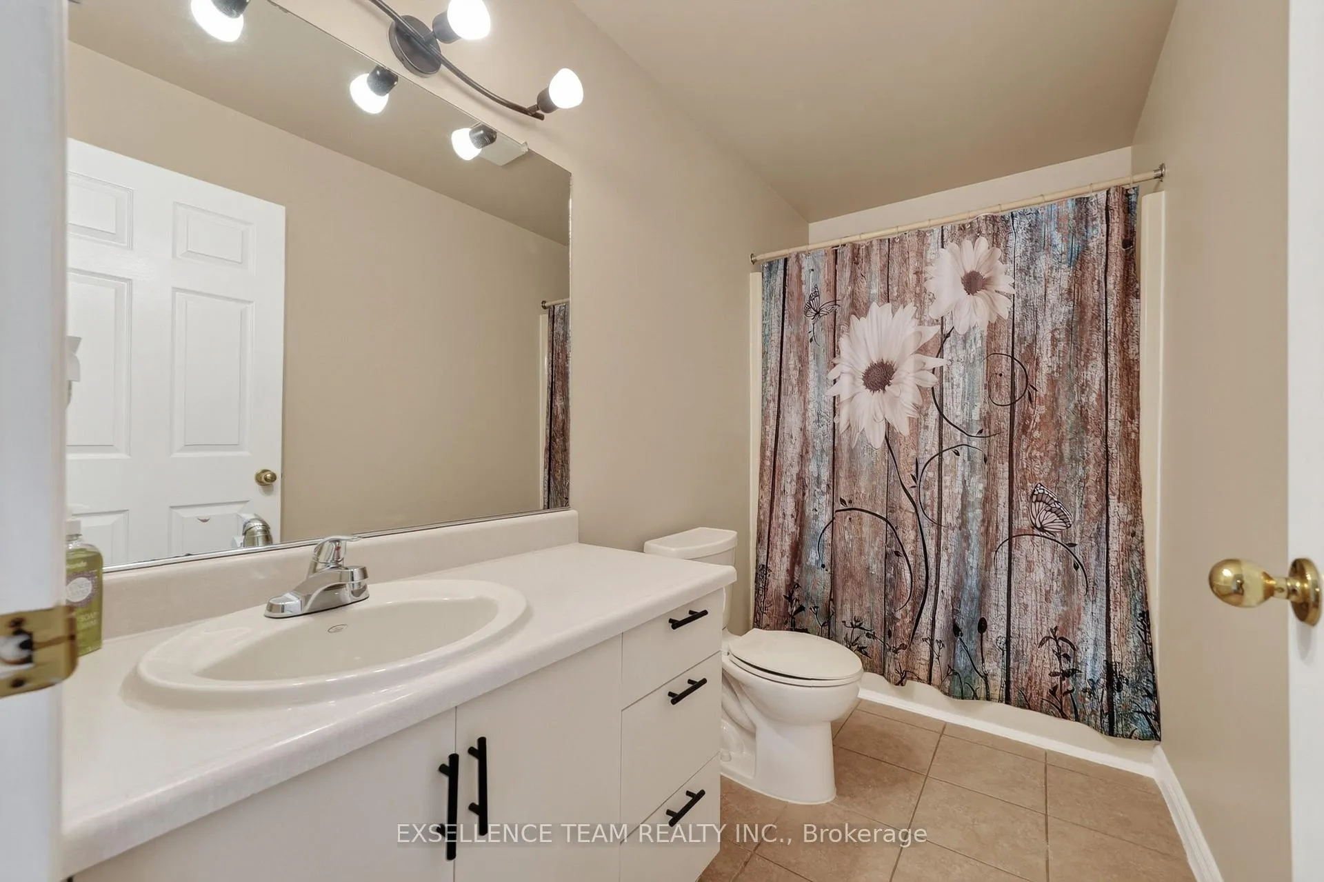 Photo 12 of 645 Fraser Avenue, Cornwall, Cornwall — HOMEH