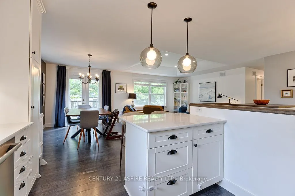 Photo 14 of 34 Selkirk Street, Petawawa, Petawawa — HOMEH