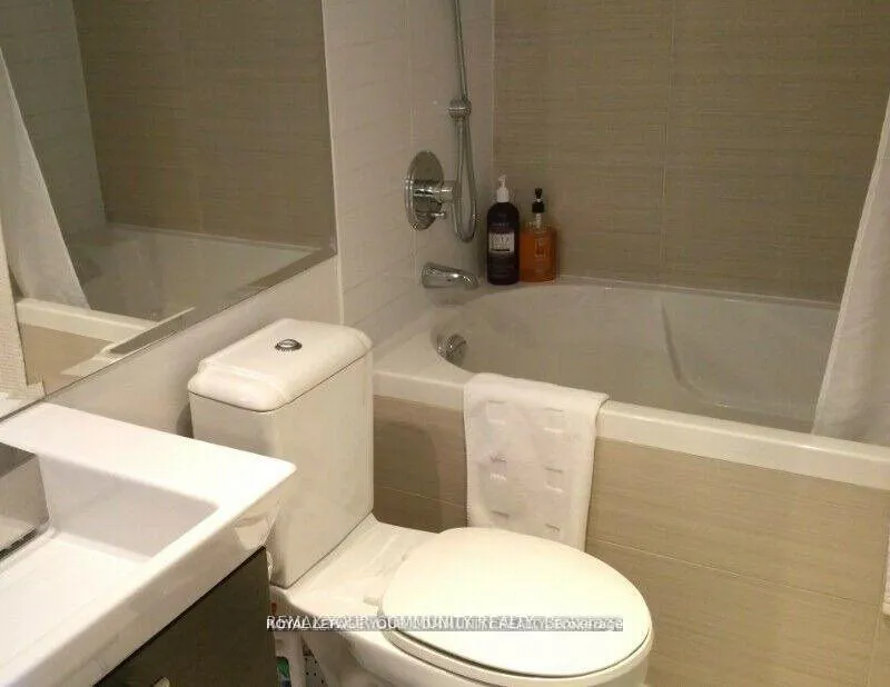 Photo 15 of Unit 2814, 386 Yonge Street, Toronto, Bay Street Corridor — HOMEH