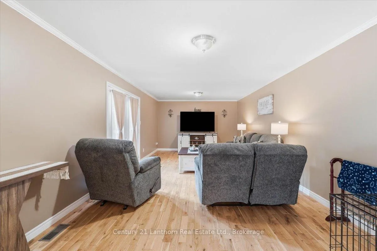 Photo 17 of 170 Centre Road, Centre Hastings — HOMEH