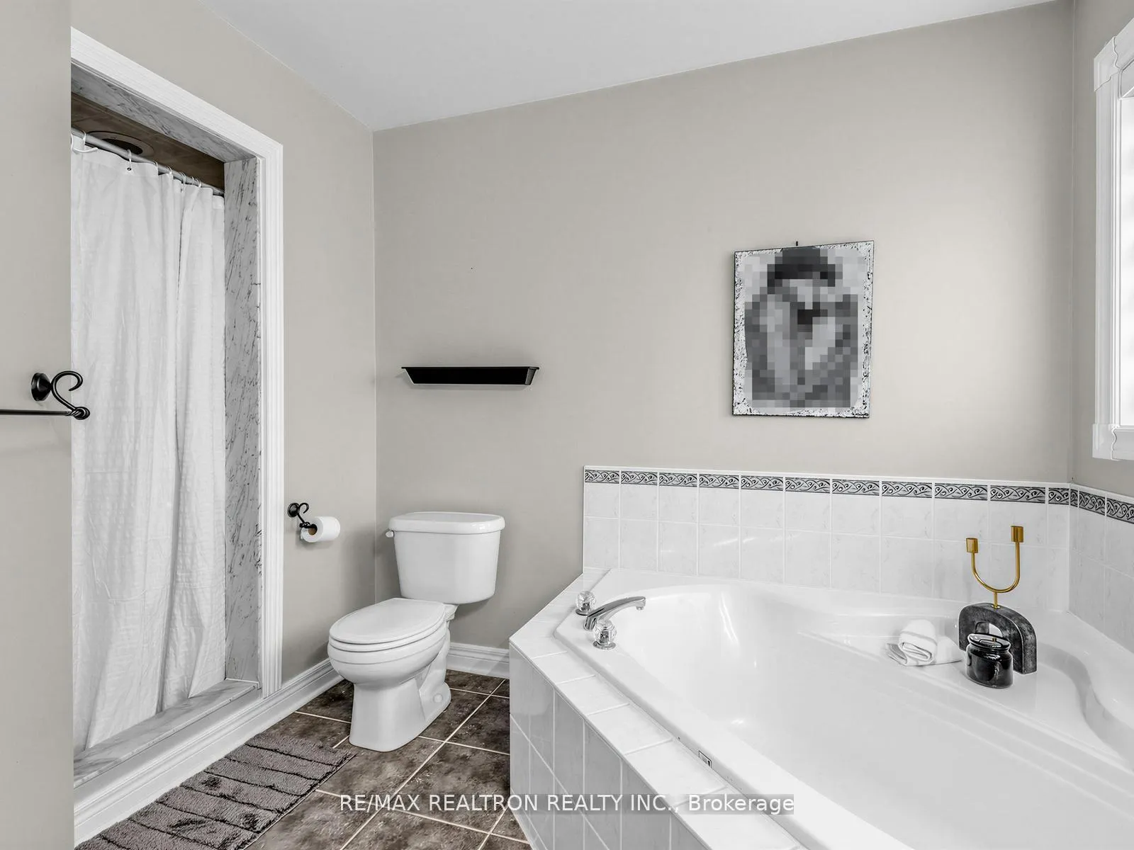 Photo 18 of 57 Skipton Trail, Aurora, Bayview Wellington — HOMEH