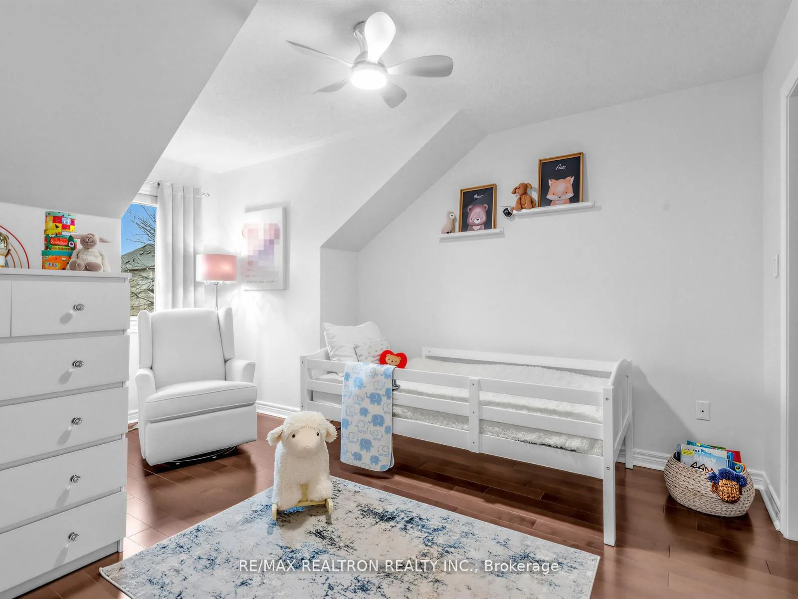 Photo 19 of 57 Skipton Trail, Aurora, Bayview Wellington — HOMEH