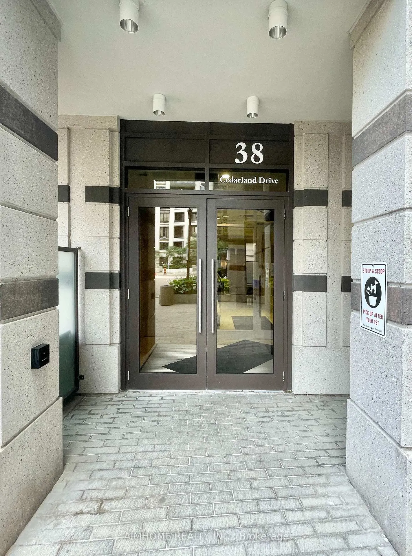 Photo 2 of Unit 915, 38 Cedarland Drive, Markham, Unionville — HOMEH