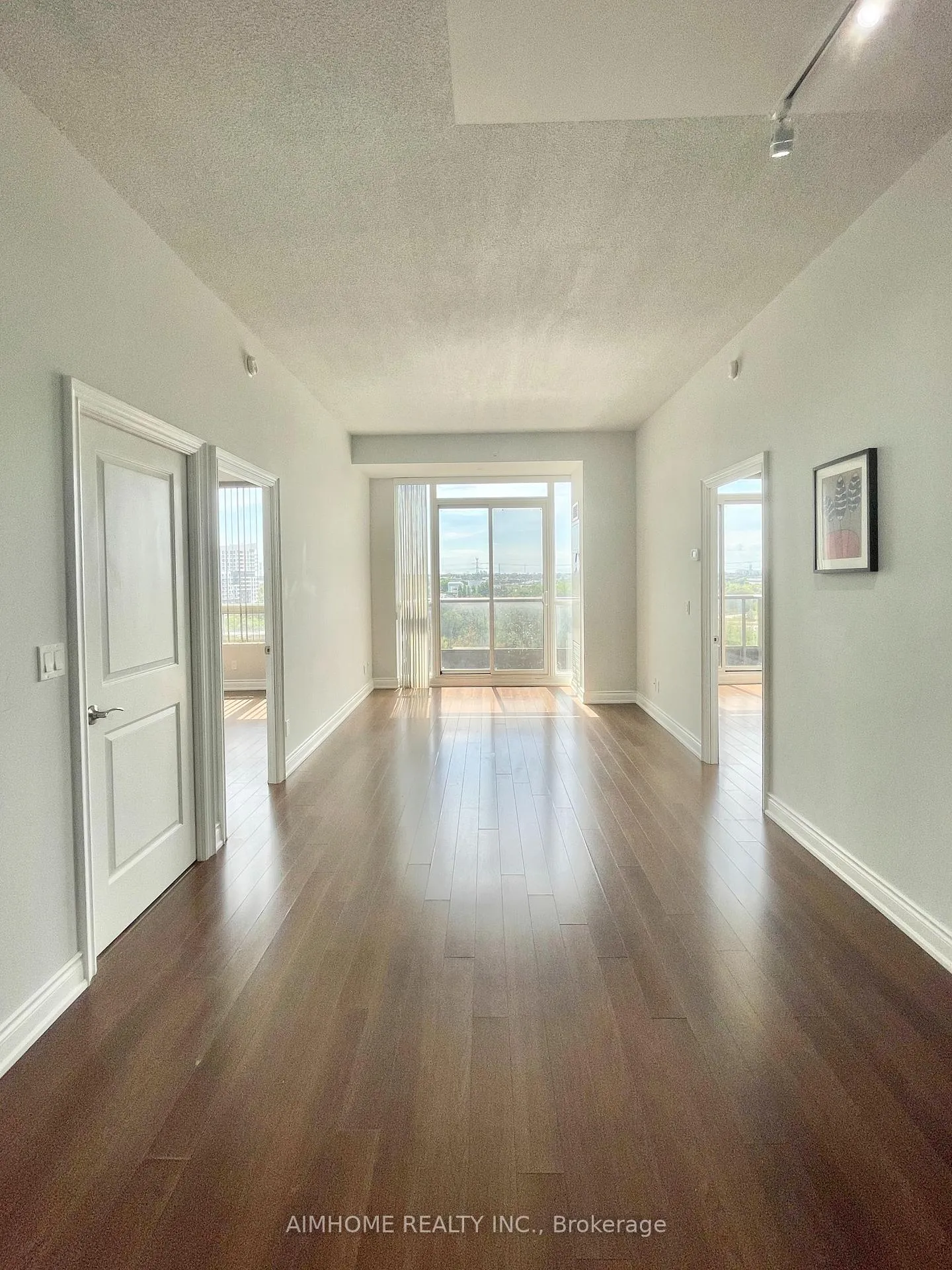 Photo 4 of Unit 915, 38 Cedarland Drive, Markham, Unionville — HOMEH