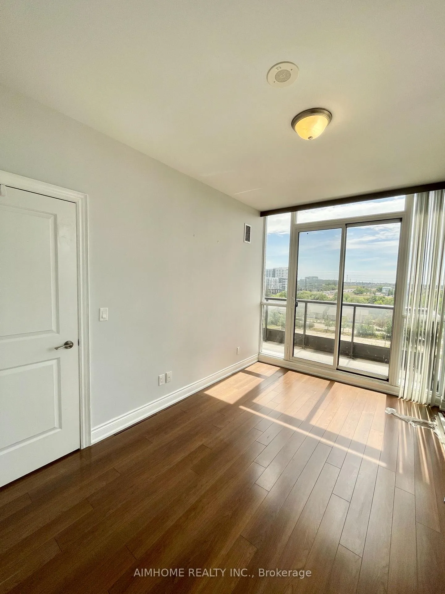 Photo 6 of Unit 915, 38 Cedarland Drive, Markham, Unionville — HOMEH