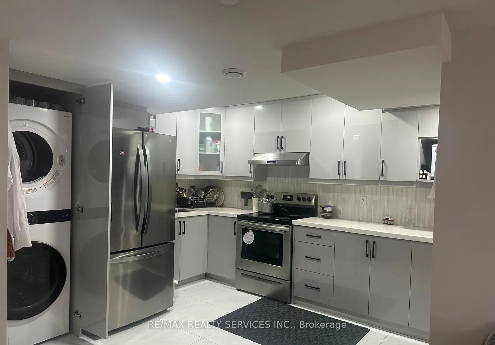Photo 3 of Unit Basement, 25 Copperhill Heights, Barrie, Rural Barrie Southeast — HOMEH